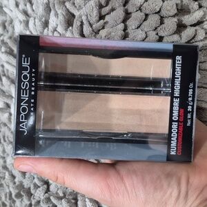 Japonesque Kumadori Ombre Highlighter